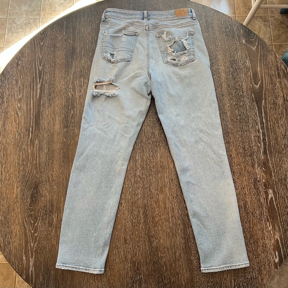 American Eagle Distressed Denim Women’s Mom Jeans Size 4 - Picture 3 of 12